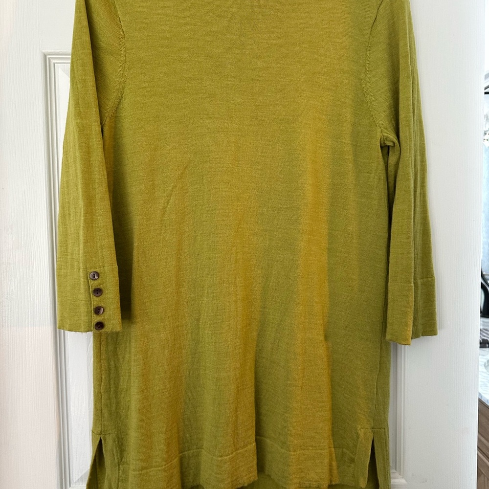 Green Long Sleeve Tunic with Button Detail